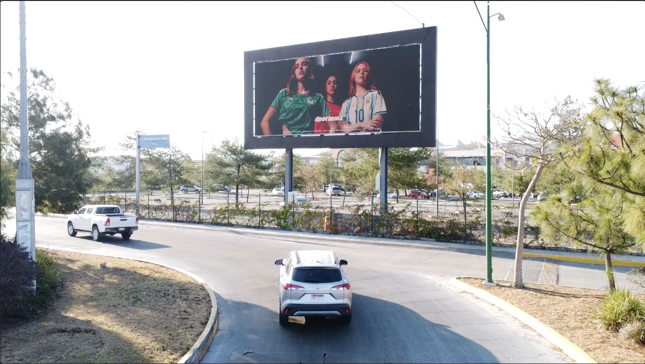 Publicidad DOOH en centros comerciales
